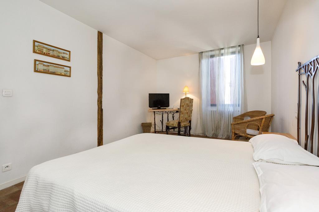 Logis Hotels - Hotel Restaurant Du Midi Revel  Eksteriør billede