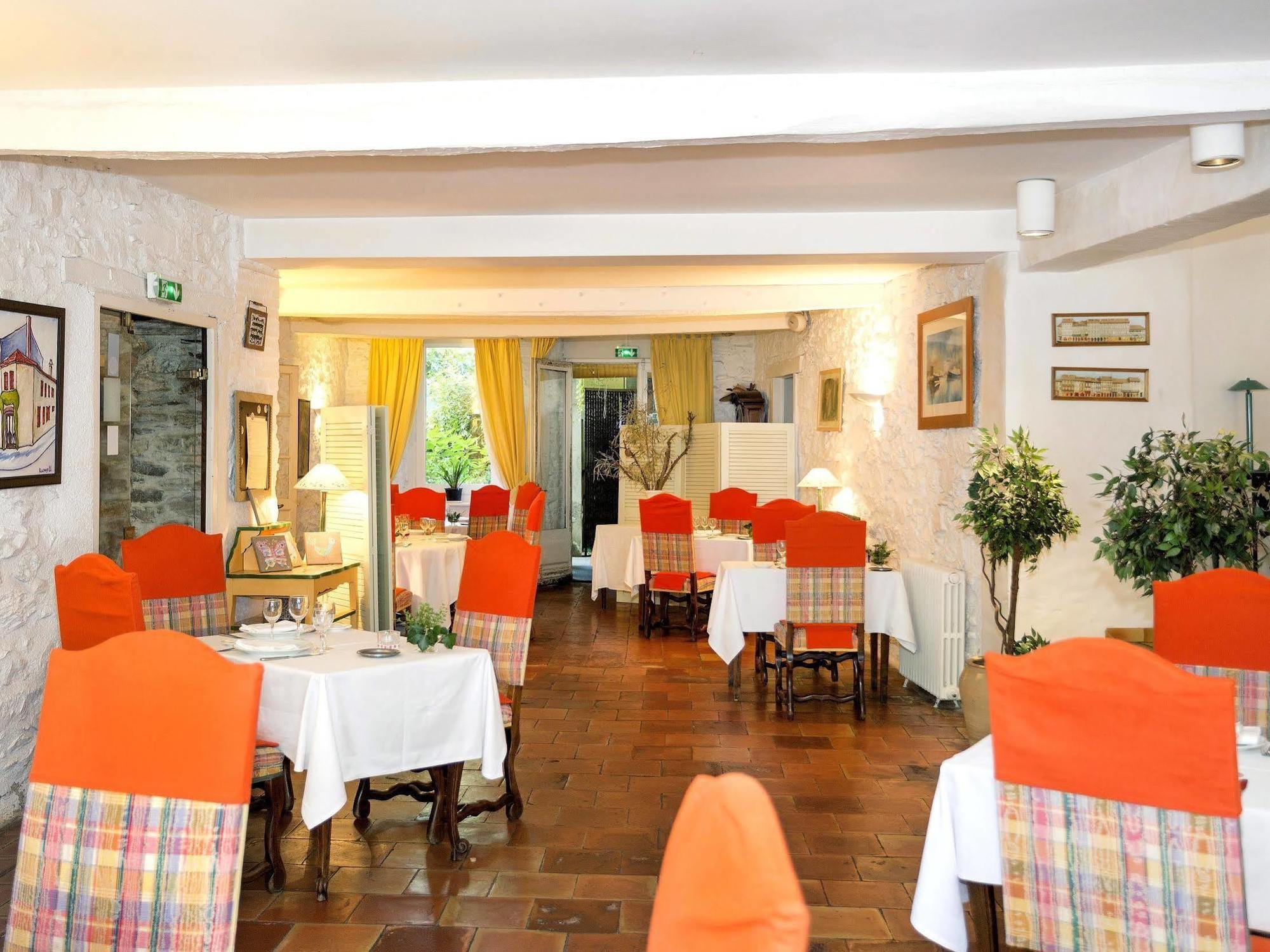 Logis Hotels - Hotel Restaurant Du Midi Revel  Eksteriør billede
