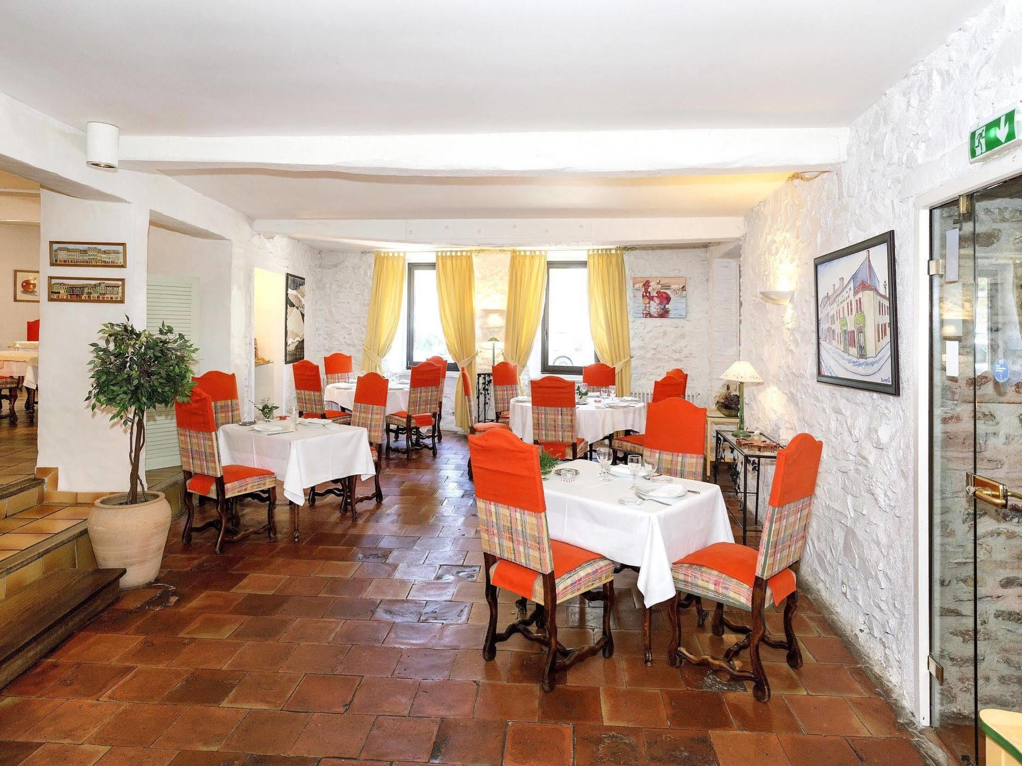 Logis Hotels - Hotel Restaurant Du Midi Revel  Eksteriør billede