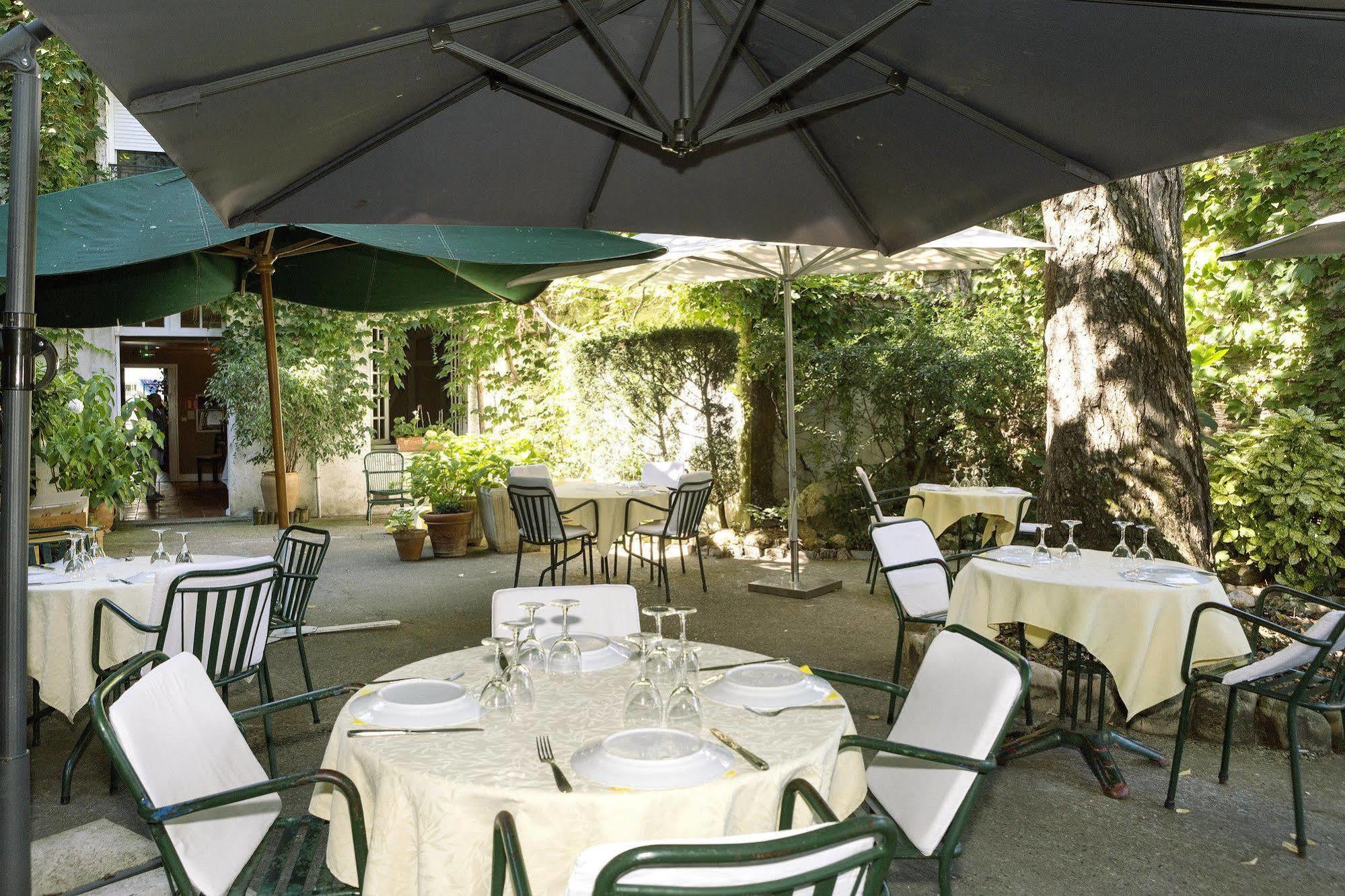 Logis Hotels - Hotel Restaurant Du Midi Revel  Eksteriør billede